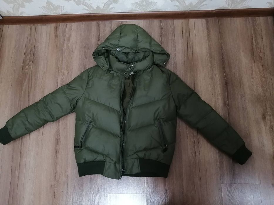 Теплый фирменный пуховик