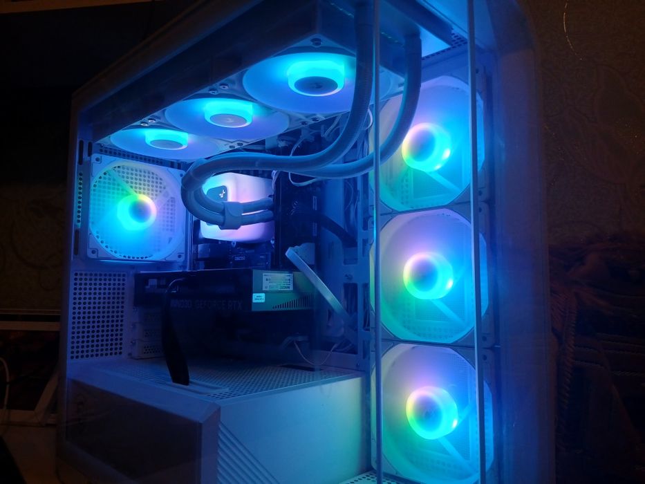 Игровой ПК RTX 5060 / i5-13400F / 16 ГБ / Водянка / RGB