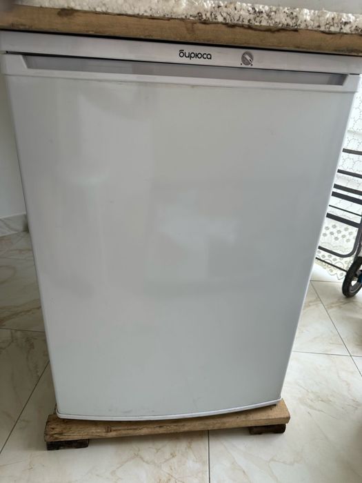 Холодильник Бирюса