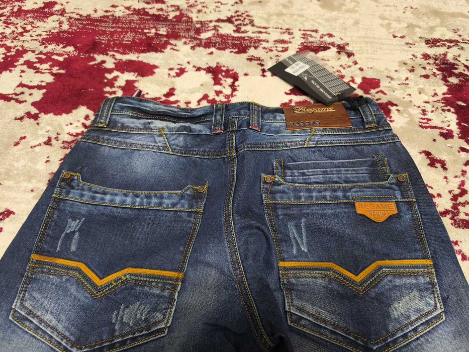 Blugi bărbați -reducere-nou