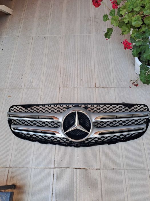 Маска за Mercedes Benz W253