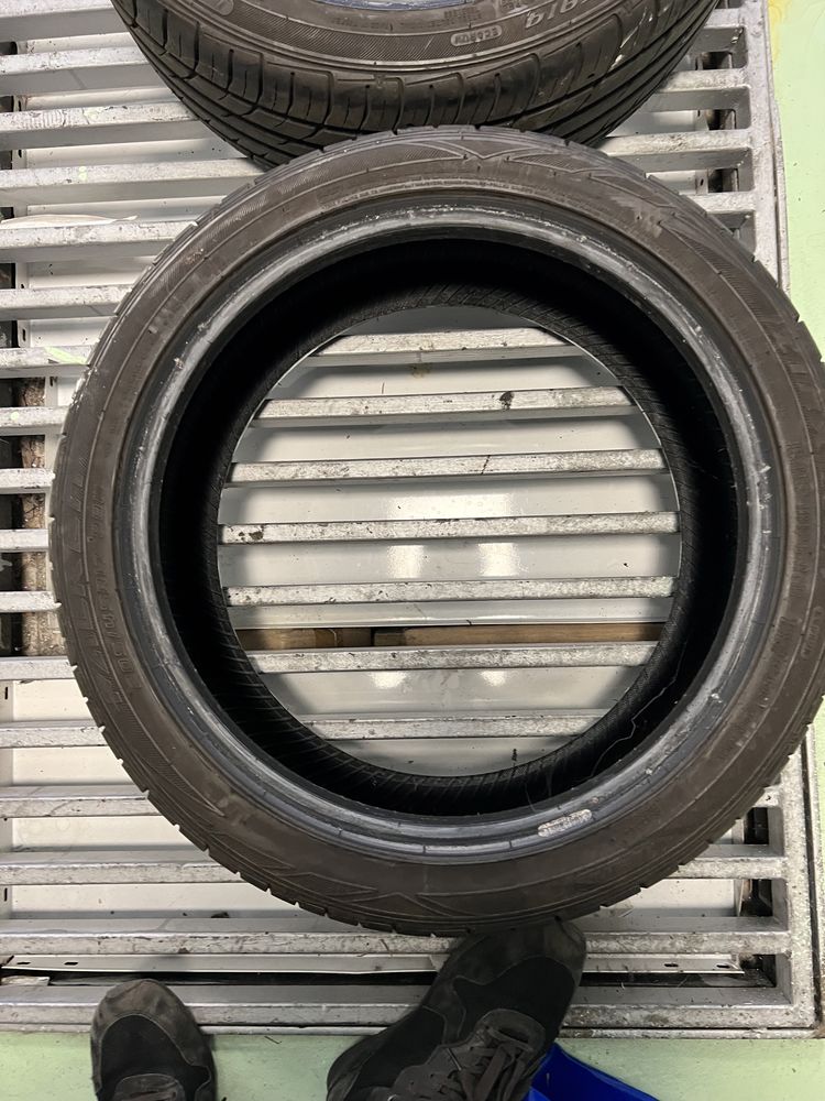 Vand doua anvelope 205 45 17 falken