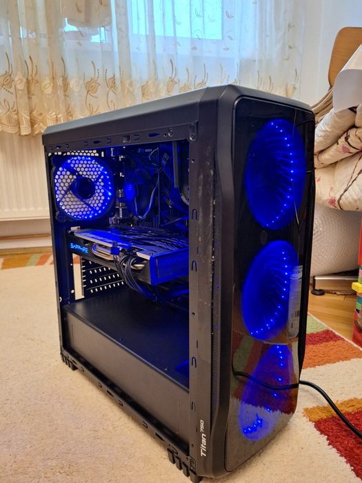 Calculator Gaming în stare perfectă de funcționare!