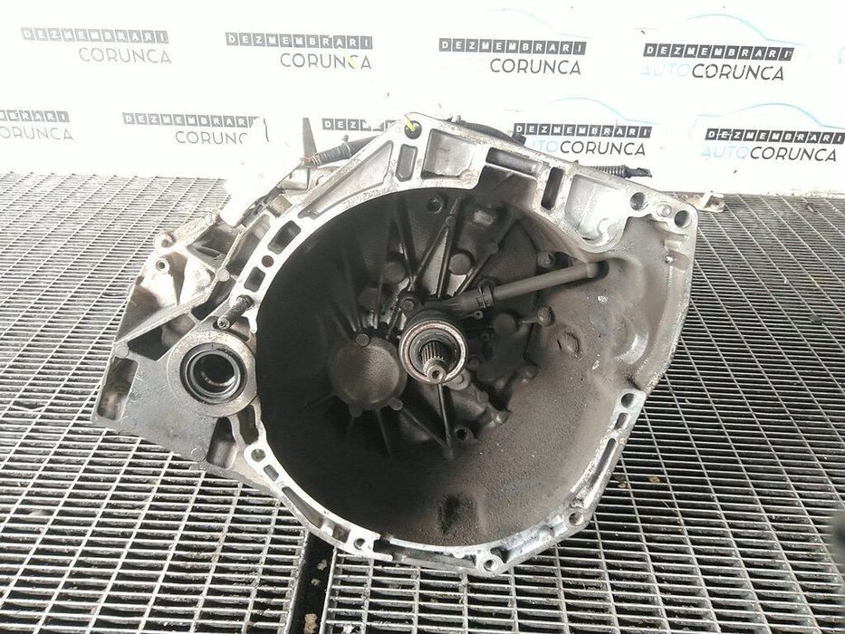 Cutie de viteze Nissan Juke Facelift 1.2 DIG - T Benzina 2014 - 2018 115CP Manuala 6 ...