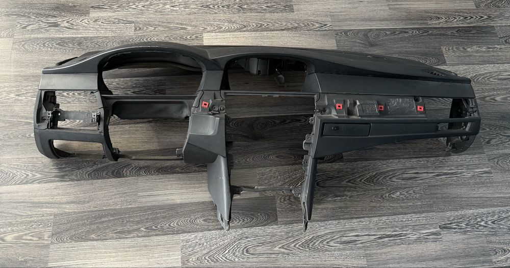 Табло с холдъри е60