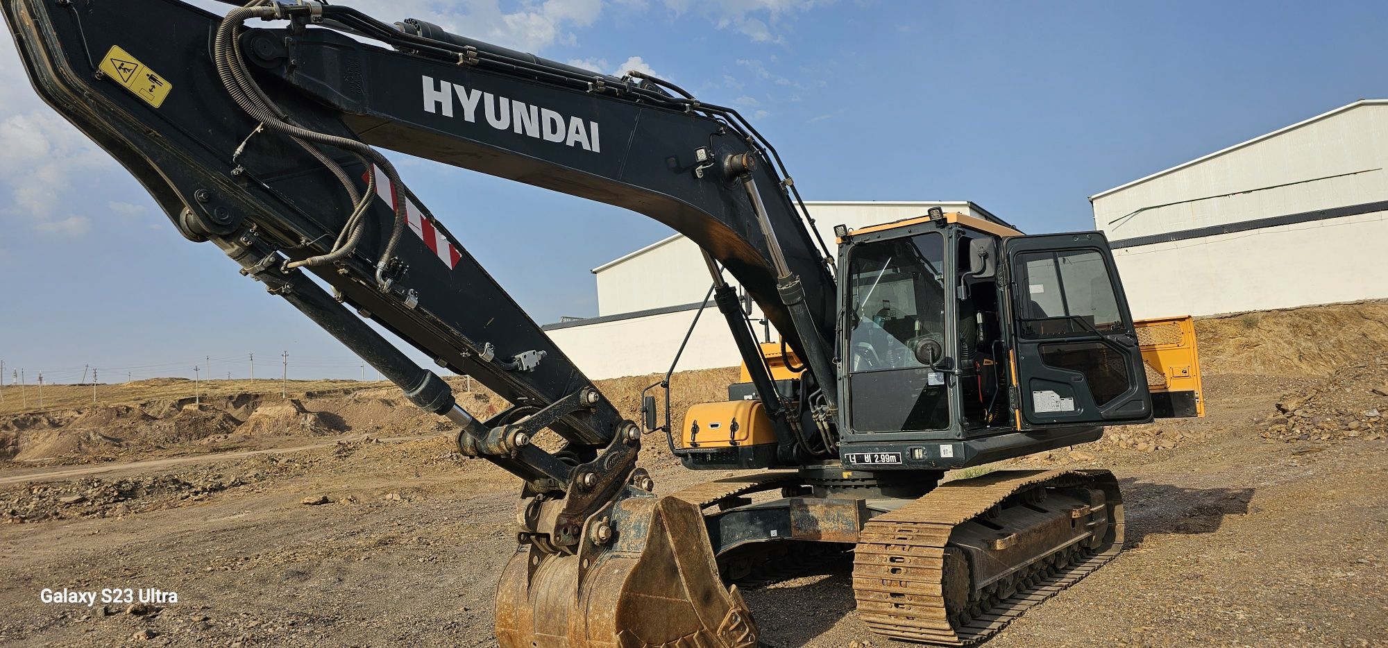 Sotuvda Hyundai HX220A