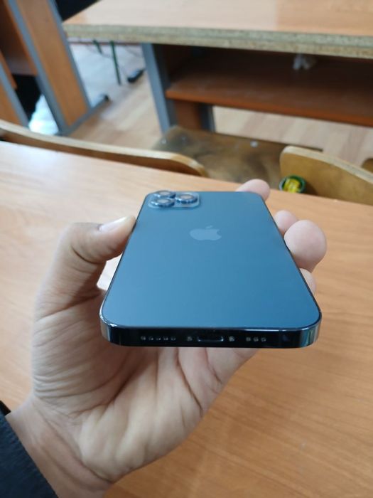 Iphone 12 pro variant  ili naxt