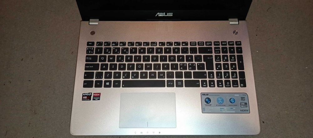 Laptop Asus Amd A8-5550M 8gb ddr3 dpy 15,6inch