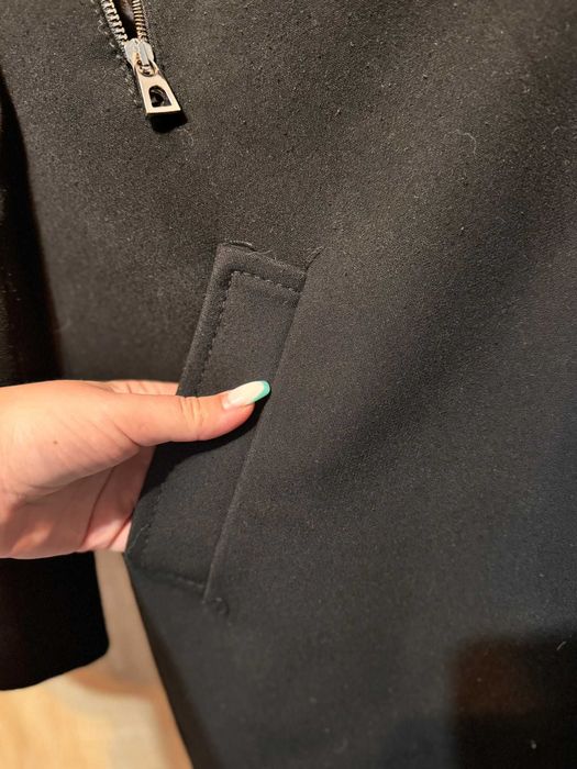 Jachetă ZARA – elegantă și ușoară