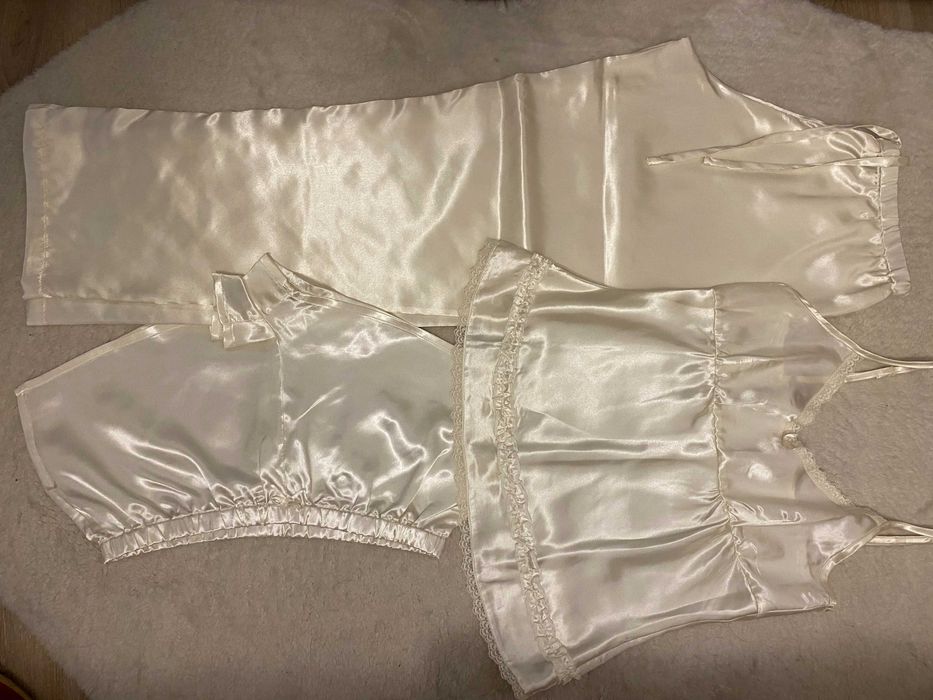 Set 3 piese, lenjerie satin alb, top, pantaloni lung, scurt, nou, S