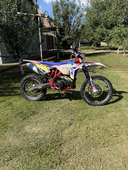 Vând beta RR 300