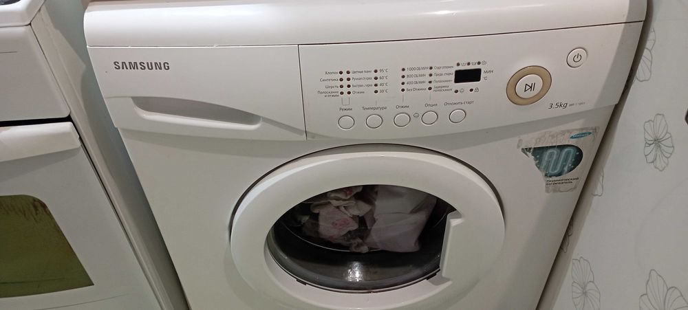 Продам стиральную машинку Самсунг wf-s1061
