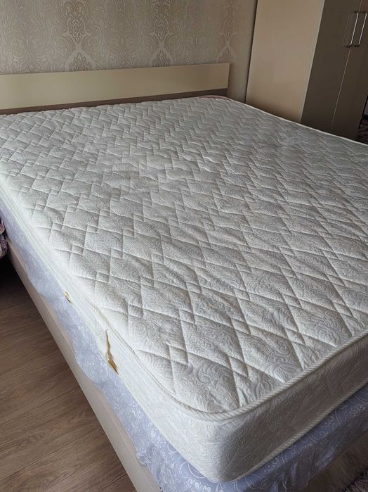 Матрас ортопедический ,, Релакс,, б/у, в хорошем состоянии.