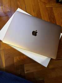 MacBook Air Retina 13.3 inch 2020, impecabil, ssd 256 GB, cutia comple