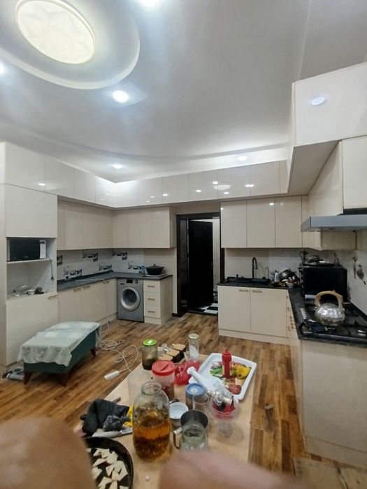 Oshxona mebellarini arzon va sifatli yasab urnatib beramiz