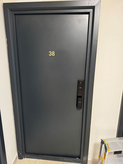 DE ÎNCHIRIAT – Apartament 2 camere + dressing