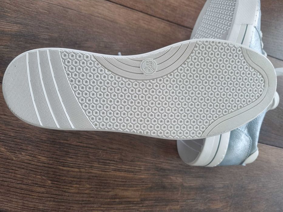 Спортни обувки Jana