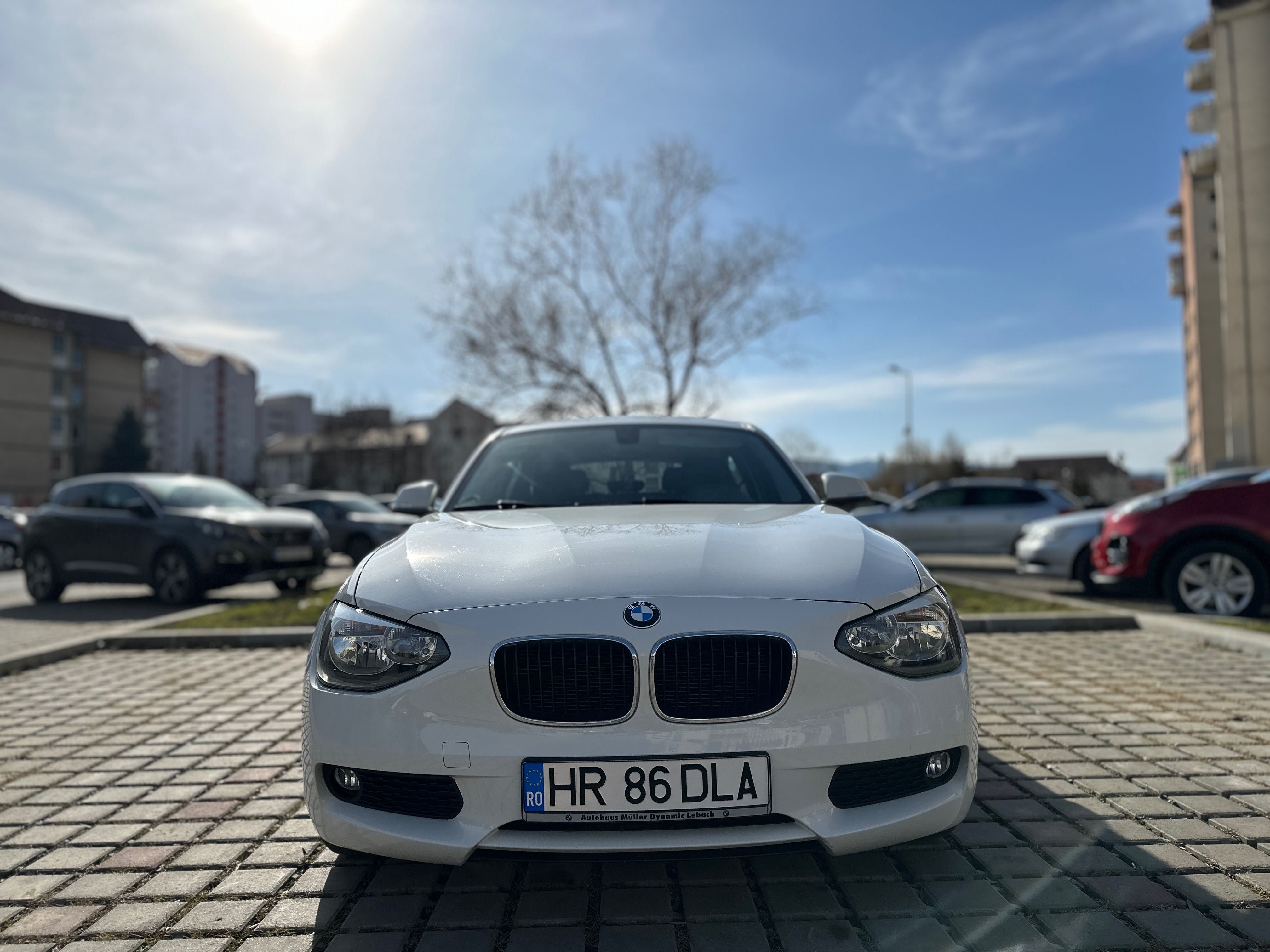 BMW 116i 2013 1598 cm3 136 cp
