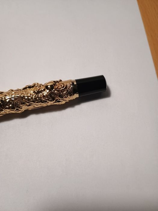 Stilou sculptura dragon