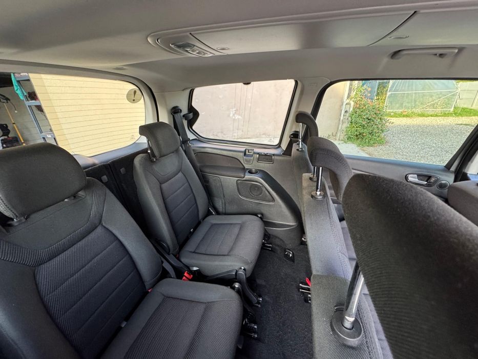 Ford Galaxy 2012, 7 locuri