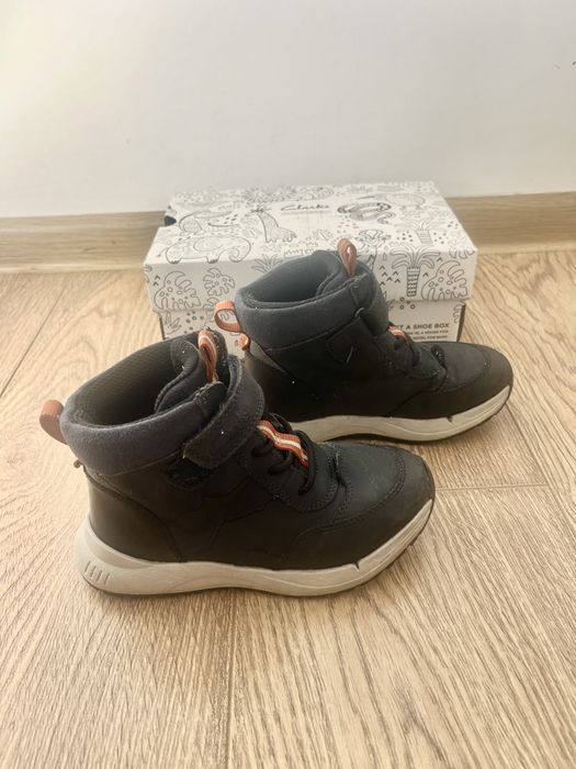 Детски боти Clarks 28н