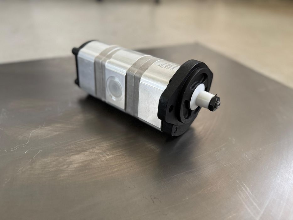 Pompa mini excavator JCB 20/202301
Part no JCB 20/202301
3000 ron