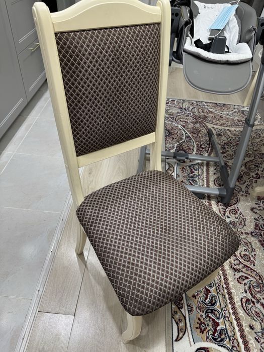 Продам стол со стульями