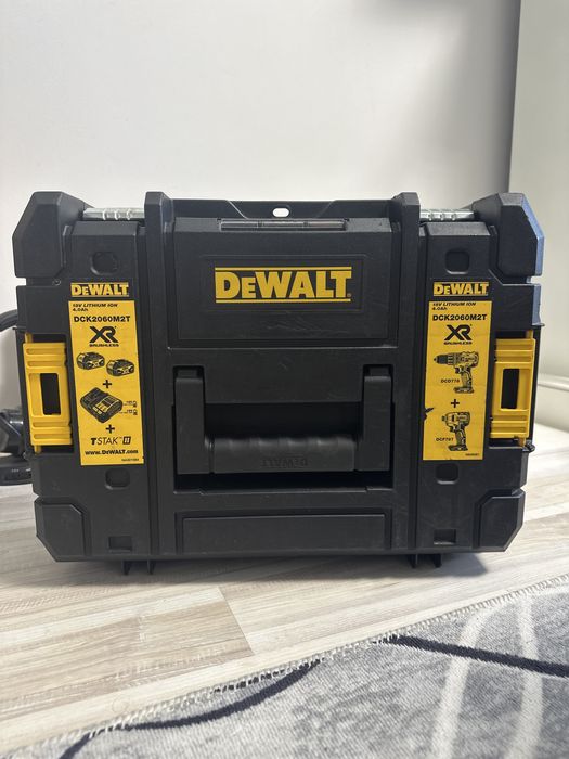 Set filetante Dewalt 18v brushless 2024cu doua baterii 4ah, incarcator