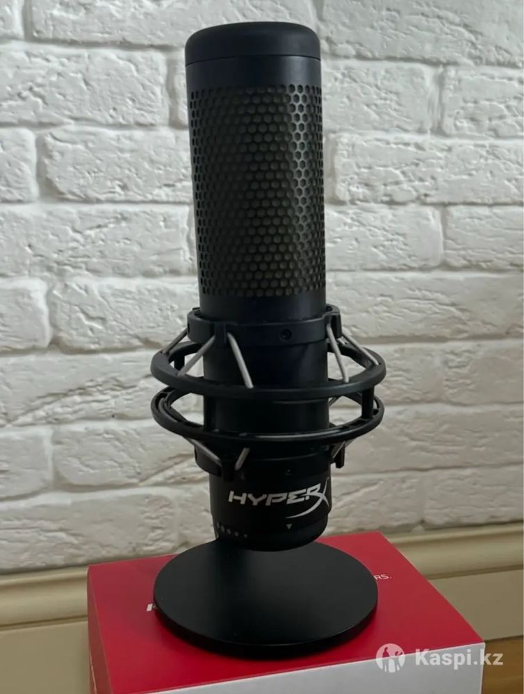 Игровой микрофоү HyperX Quadcast’S