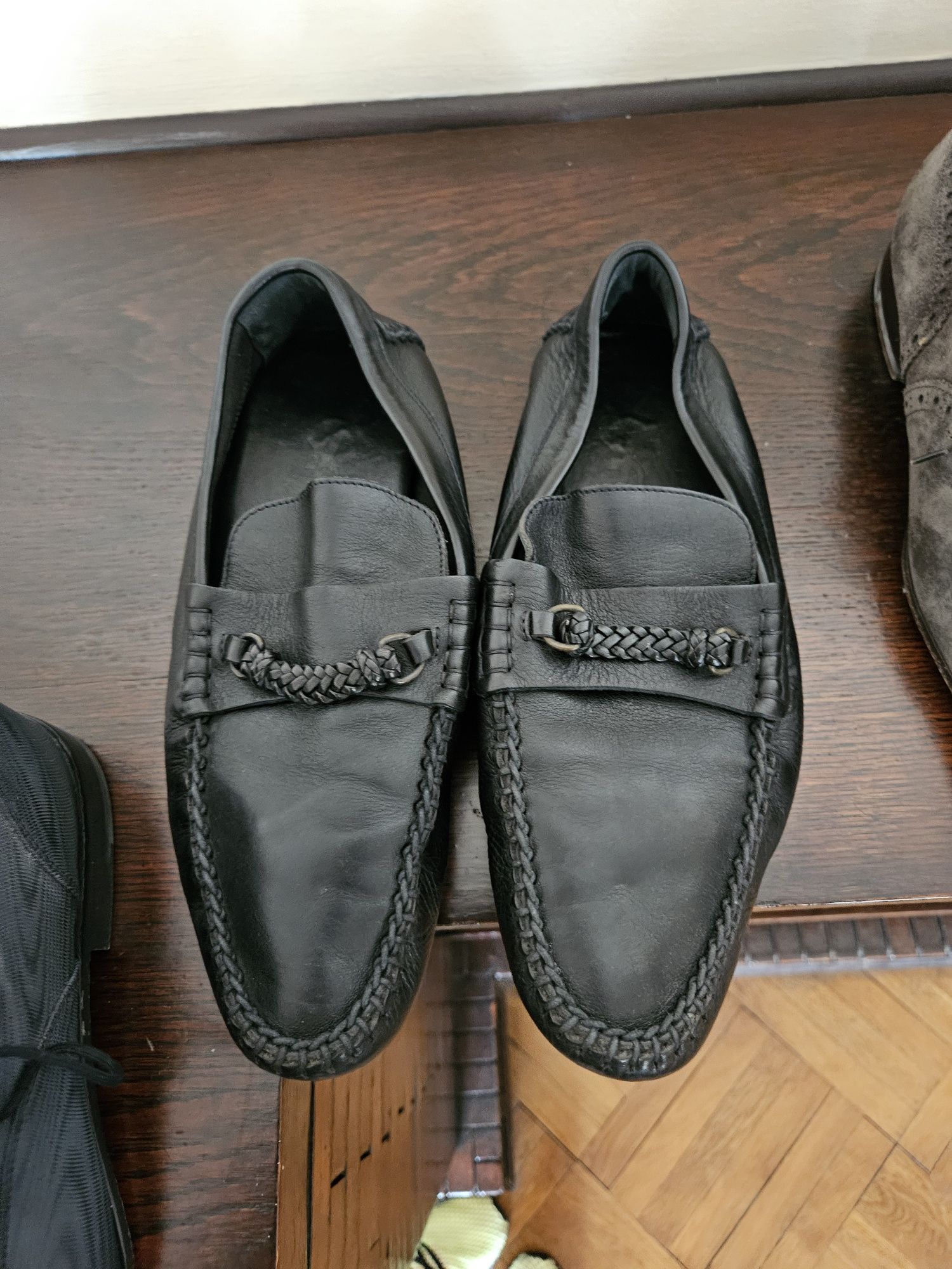 Маркови мъжки обувки YSL, Cesare Paciotti на символични цени