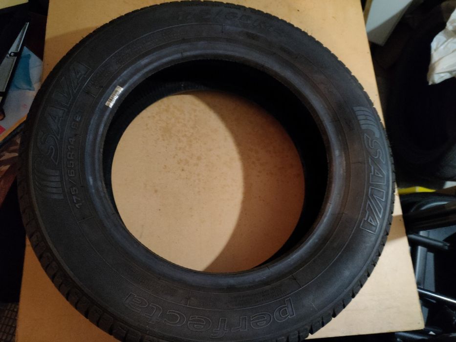 3 ед. гуми. Сава Sava  175/65/14" , Пирели ,Pirelli 225/50/17", Дебика
