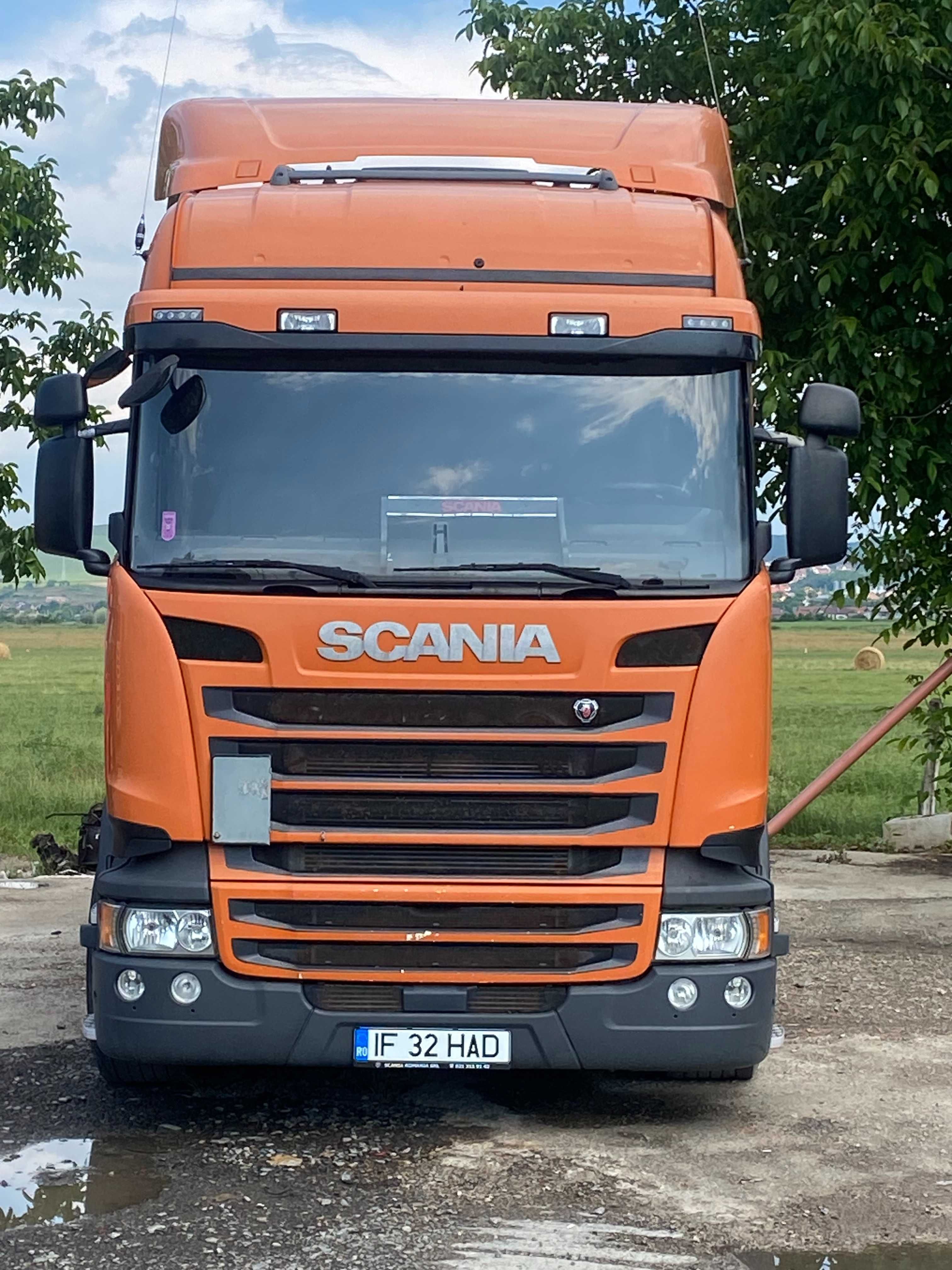 Scania V8 520 si R450 impreuna cu sau fara trailer