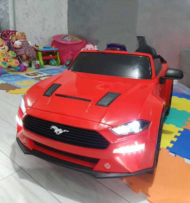 Masinuta electrica pentru copii Ford Mustang Rosu