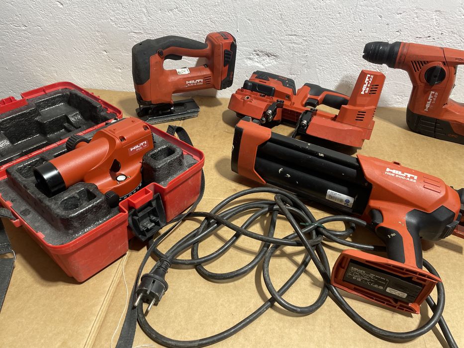 Hilti set 300 ron buc sau 2100 ron toate