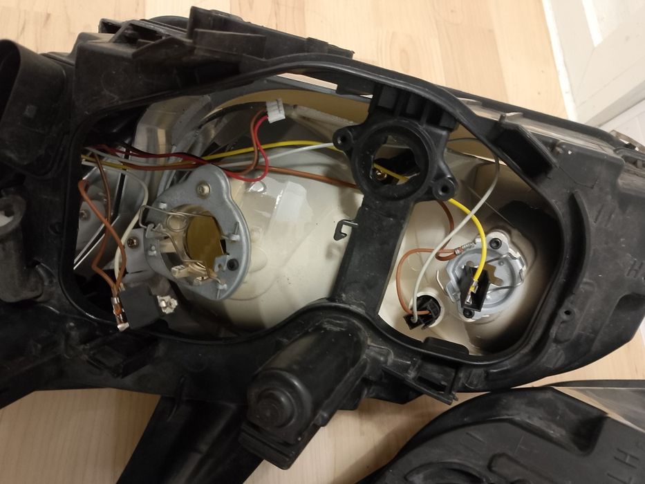 Фарове за Форд Фокус 2 - Ляв и Десен