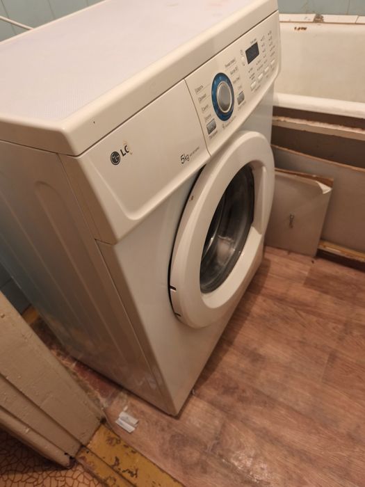 Продам стиральную машину