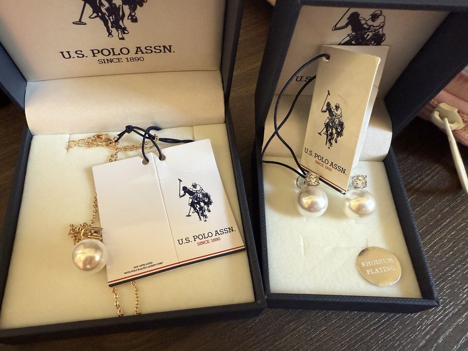 Чисто нов комплект обеци и гердан на U.S Polo Assn