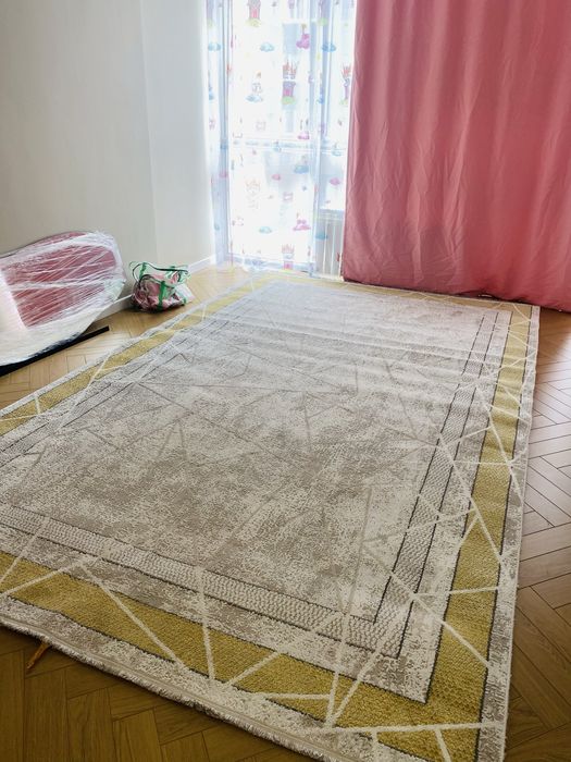 Продается ковер в отличном состоянии!