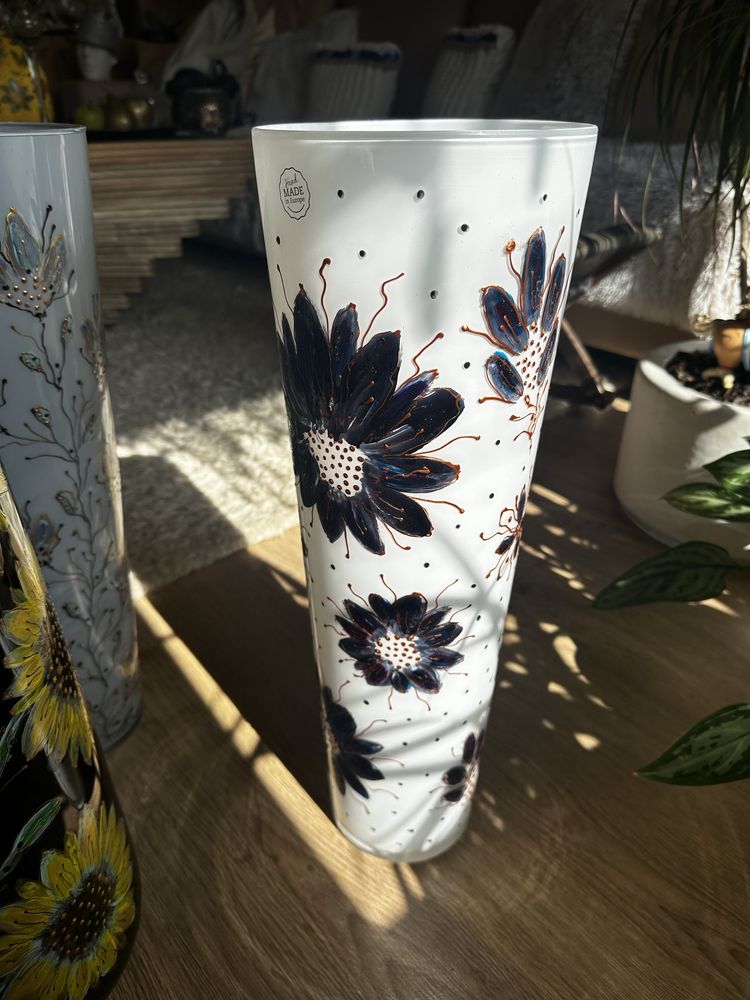Ръчно рисувани вази