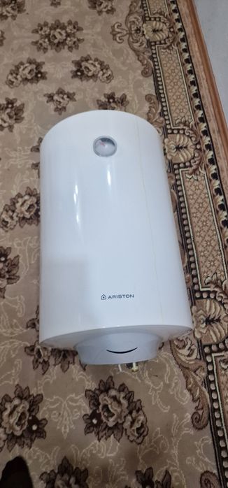 Аристон на запчасти. Капает.
