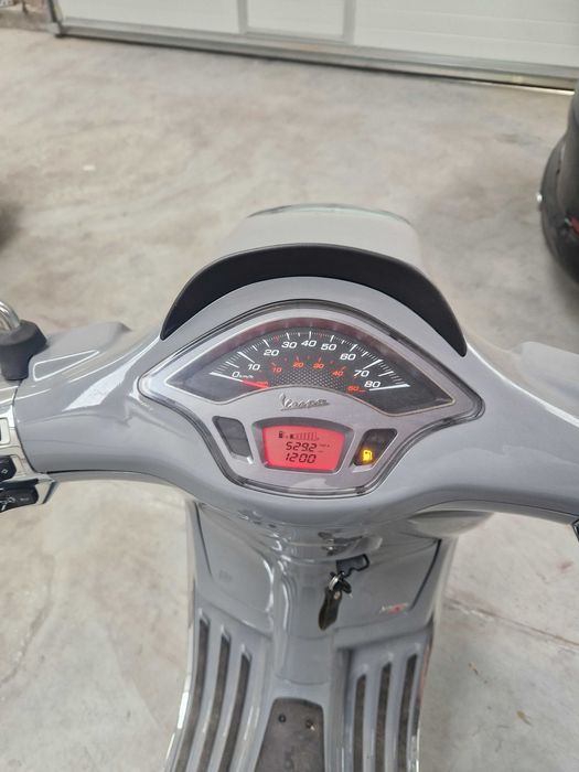 Vand Vespa Piaggio 50cc din 2019