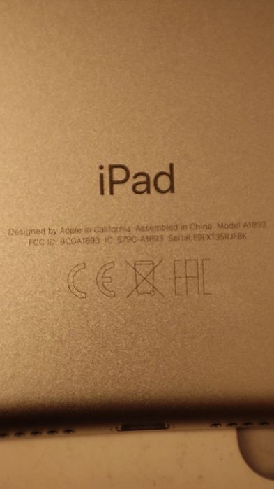 Apple Ipad, model A1893, impecabil, full box, alb, superpret