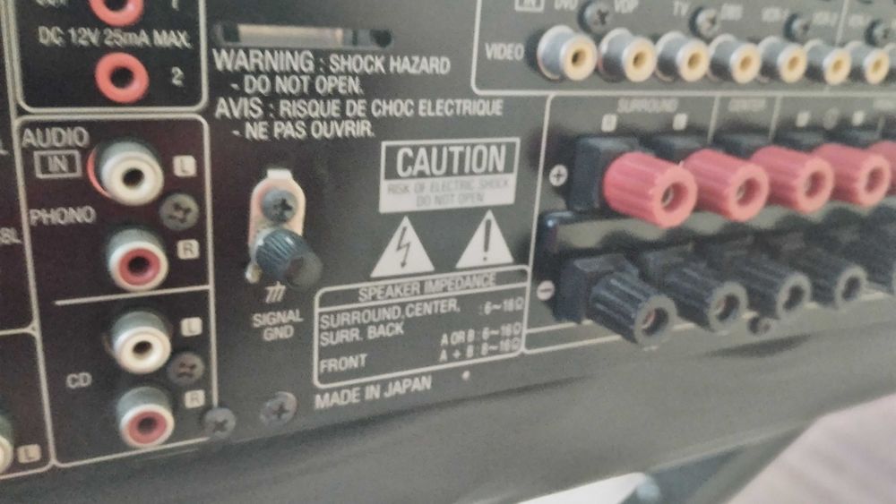 Vând Receiver av Denon avr 2807 .Made în Japan