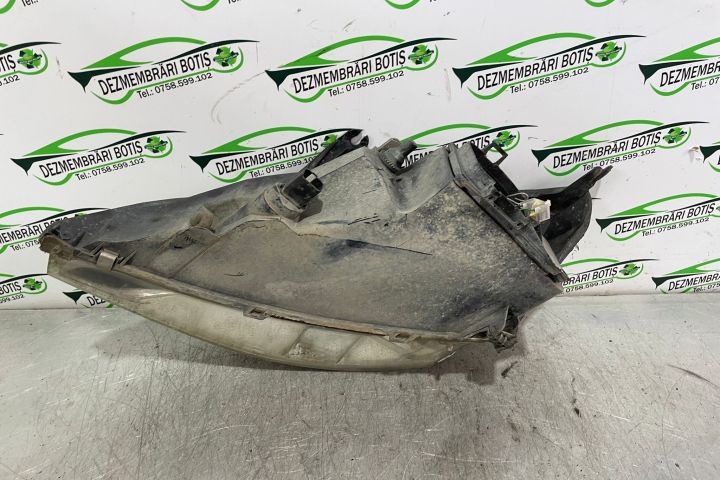 Far stanga 8200163516 Renault Master a 2-a generatie