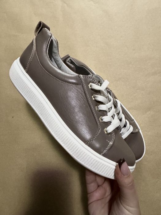 Pantofi piele naturala marime 38