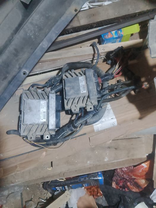 Ларгус Рено мийя симлари Билан.