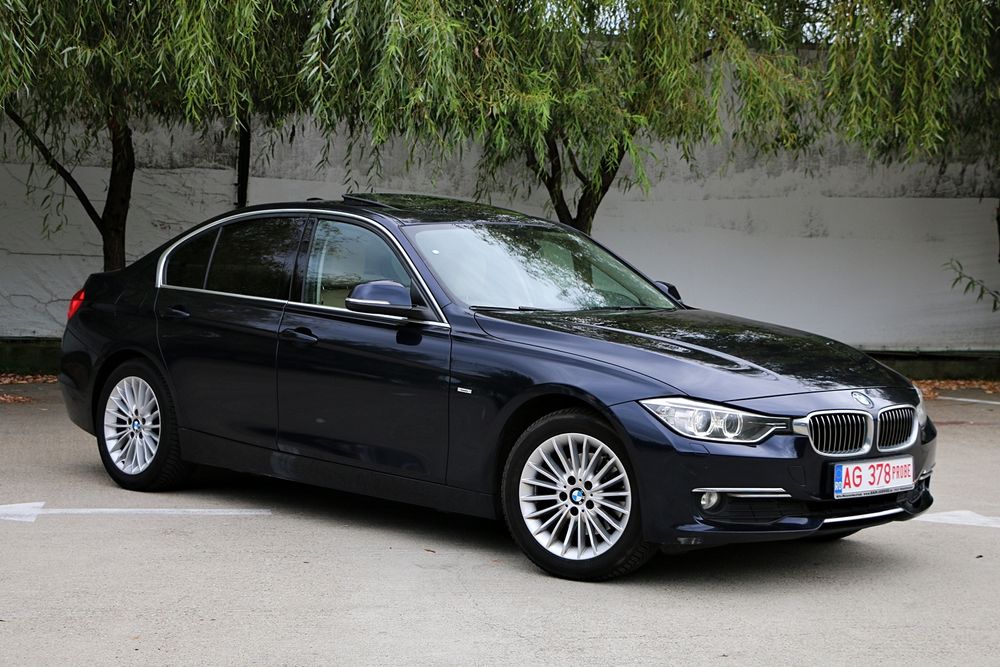 Bmw f30\\ 2.0d\\ 184cp\\trapa\\head up