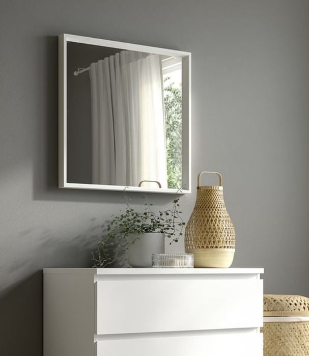 Oglinda ikea 65x65 cm. 2 disponibile. Pret per bucata.