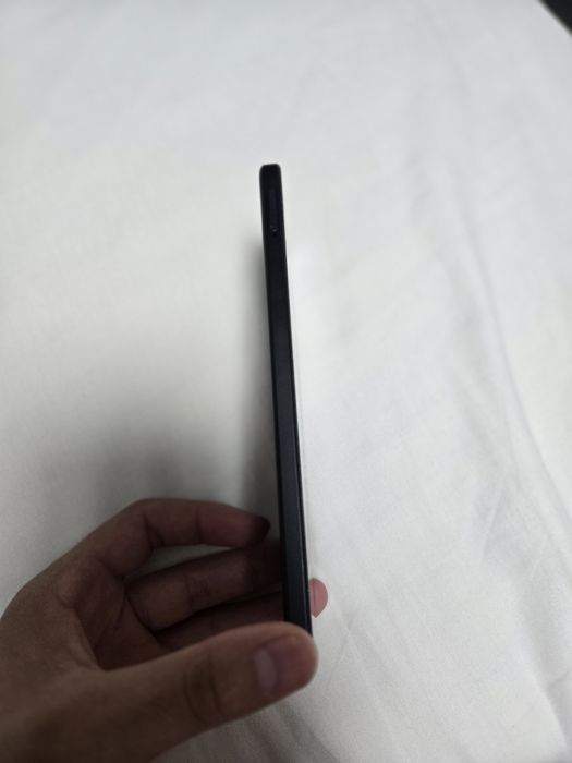 Honor x8  8 ram si 128 gb in stare foarte bună !!