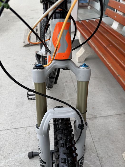 Планински велосипед Мекица SCOTT SPARK за скачане. 27.5/L